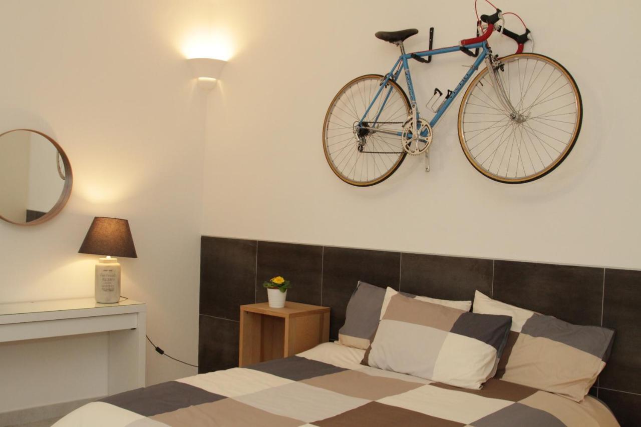 Casa Falo' Napoli Bagian luar foto